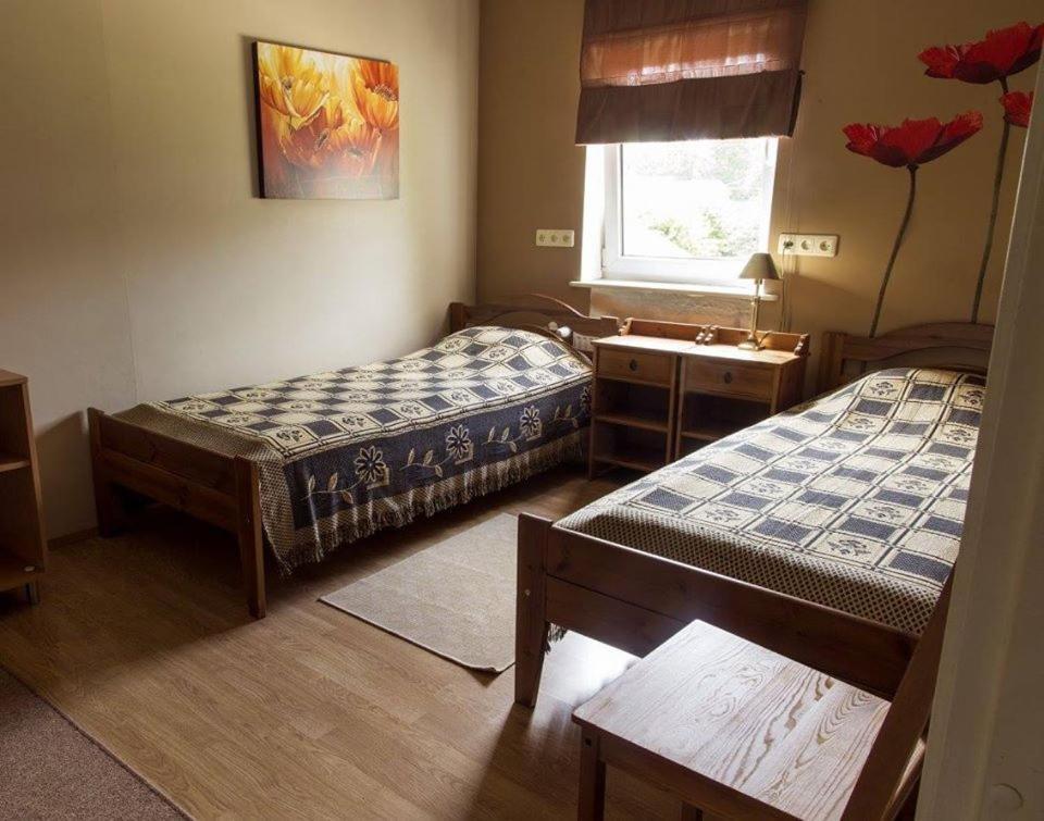 Vahe Guest House Poltsamaa Esterno foto